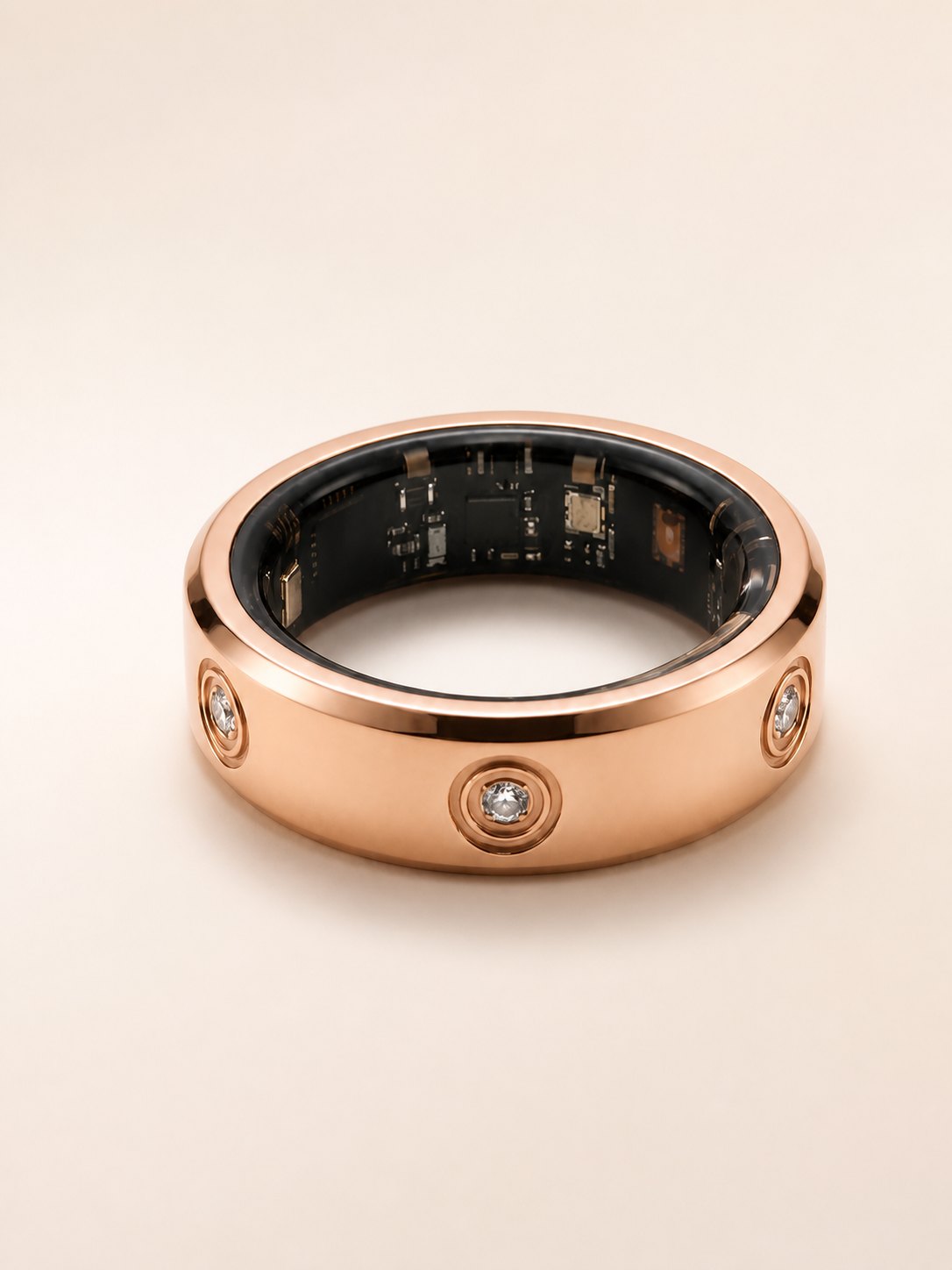 The LuxenX charging contacts